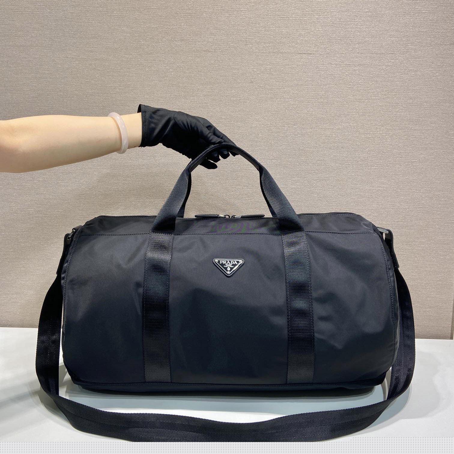 Pra*a travel bags